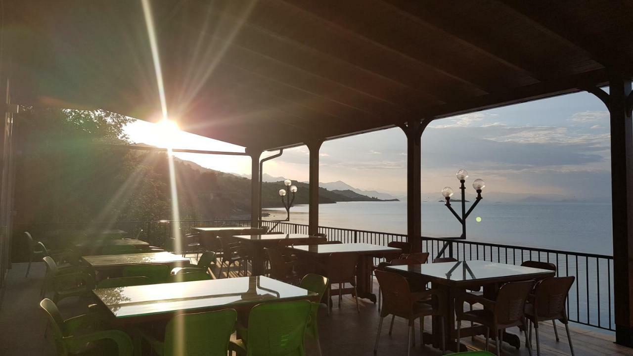 Rooms Lake View Balani Restaurant Shkodër Екстериор снимка